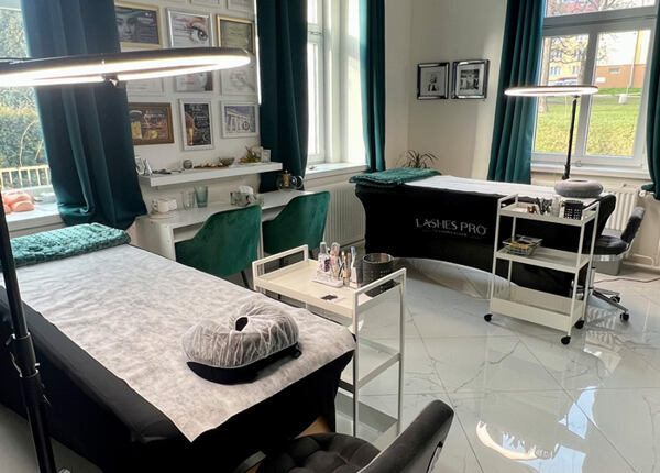 Jak zvládnout kontrolu z hygieny ve vašem lash salonu